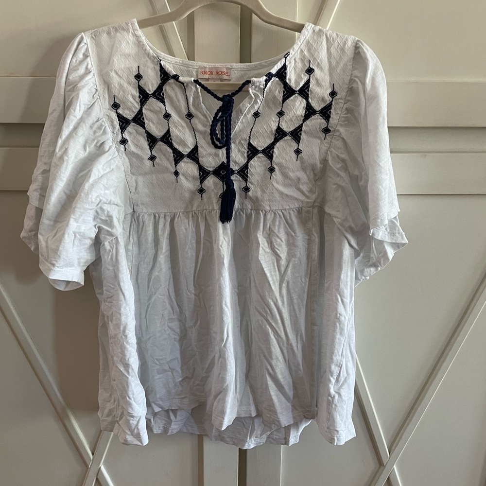 Jack by BB Dakota White and Black Embroidered Top
